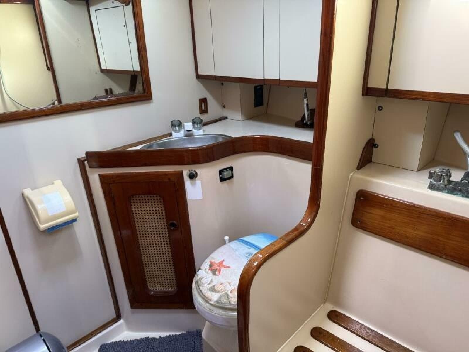 1985 Endeavour 42 - Photo 58