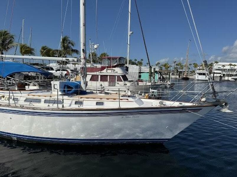1985 Endeavour 42