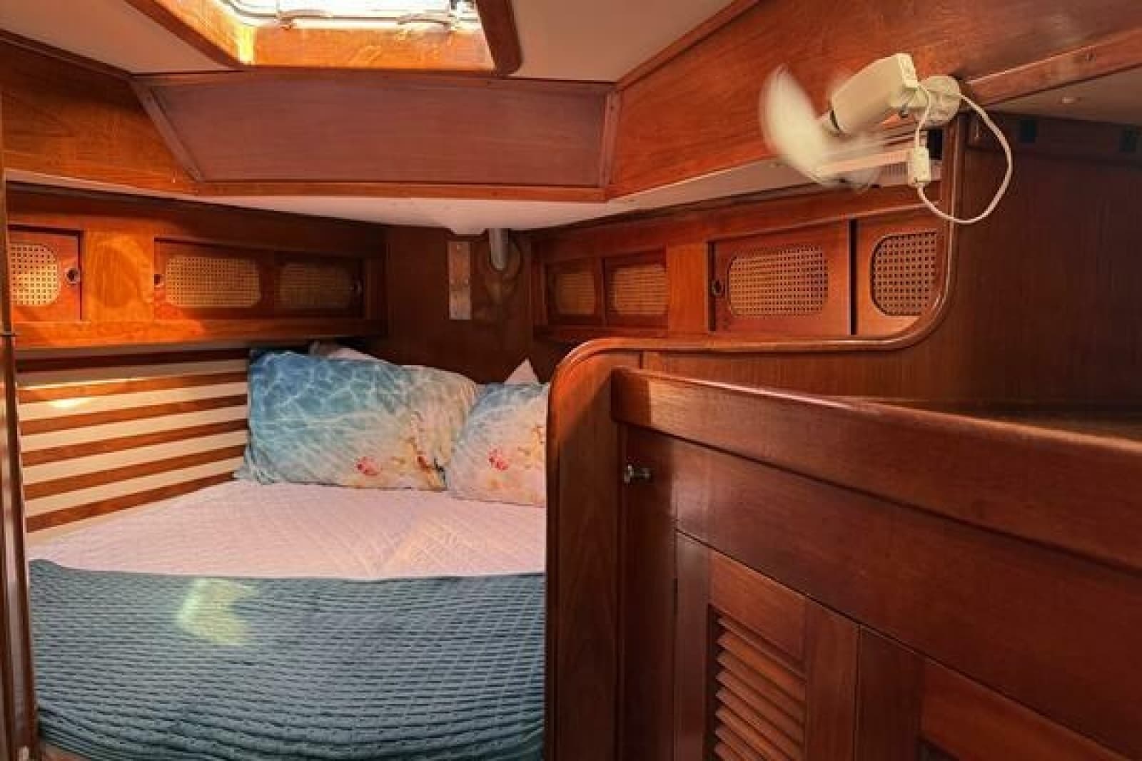 1985 Endeavour 42 - Photo 54