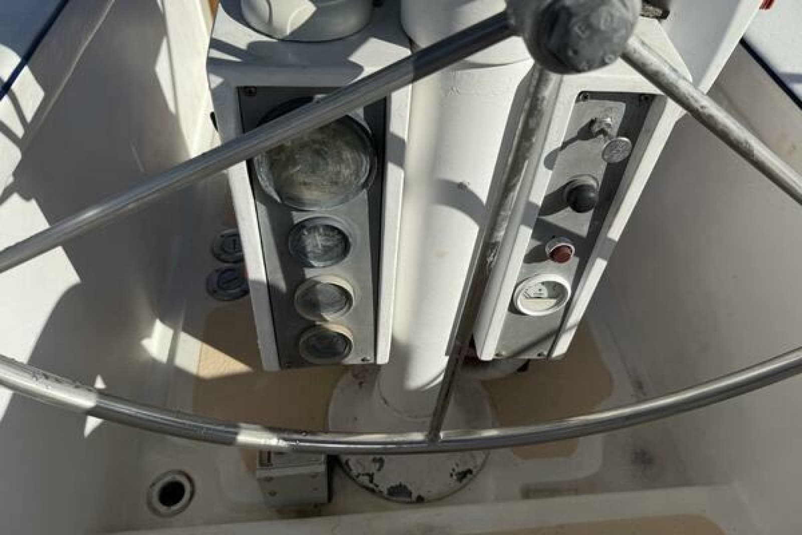 1985 Endeavour 42 - Photo 28