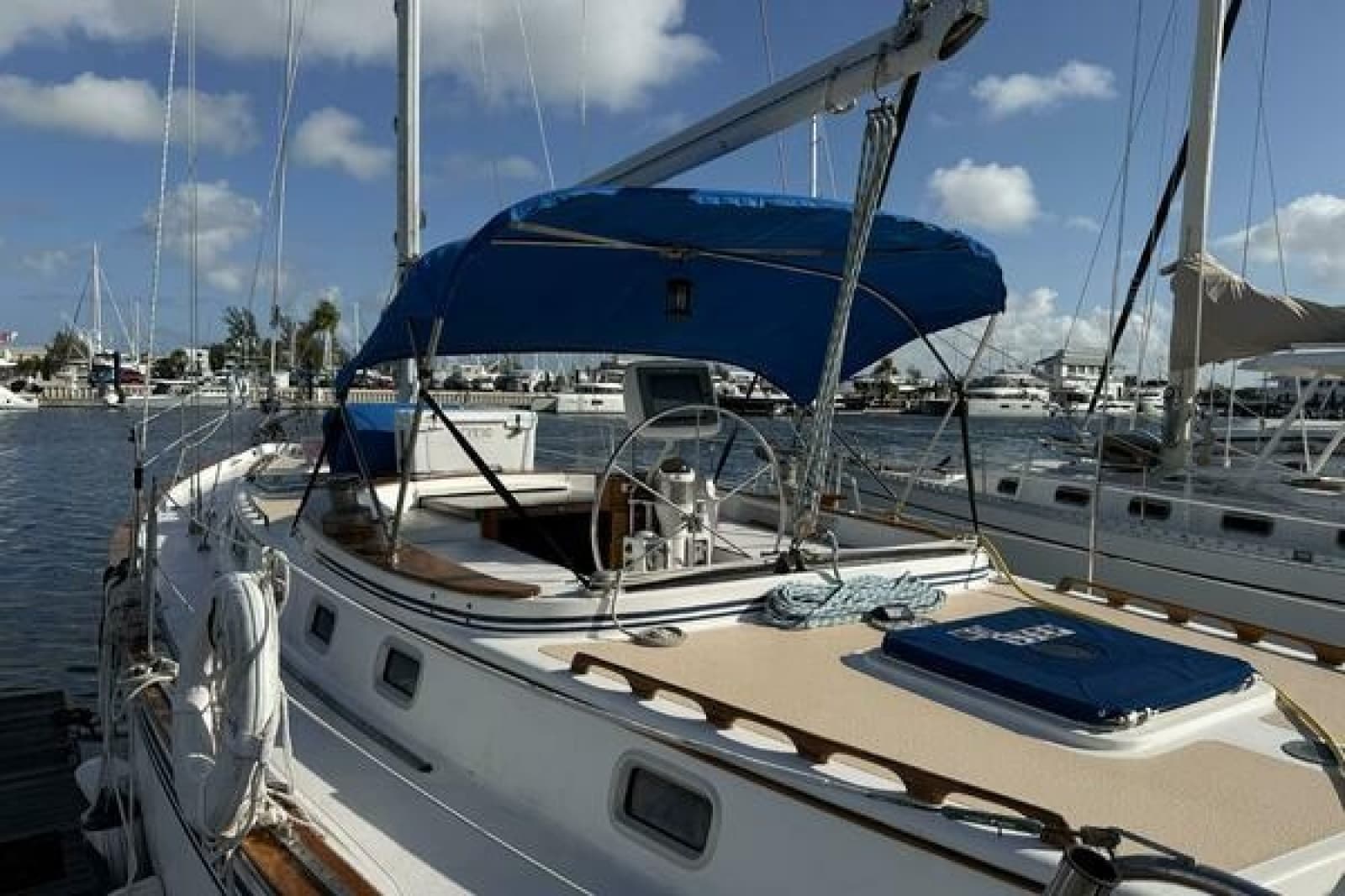 1985 Endeavour 42 - Photo 75