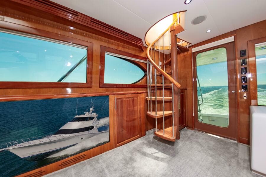 2008 Hatteras 64 Enclosed Bridge