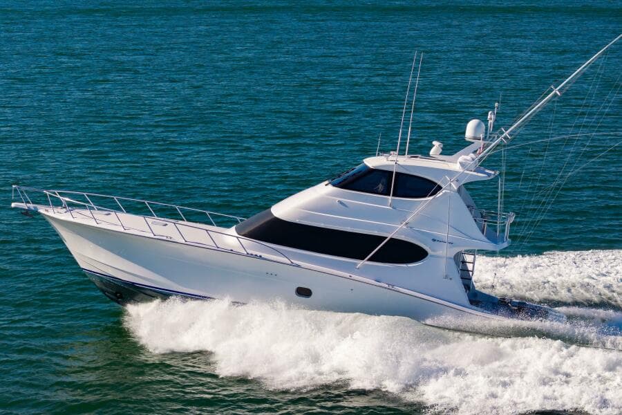 2008 Hatteras 64 Enclosed Bridge