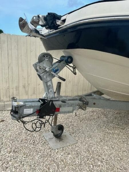 2022 Bayliner DX2000