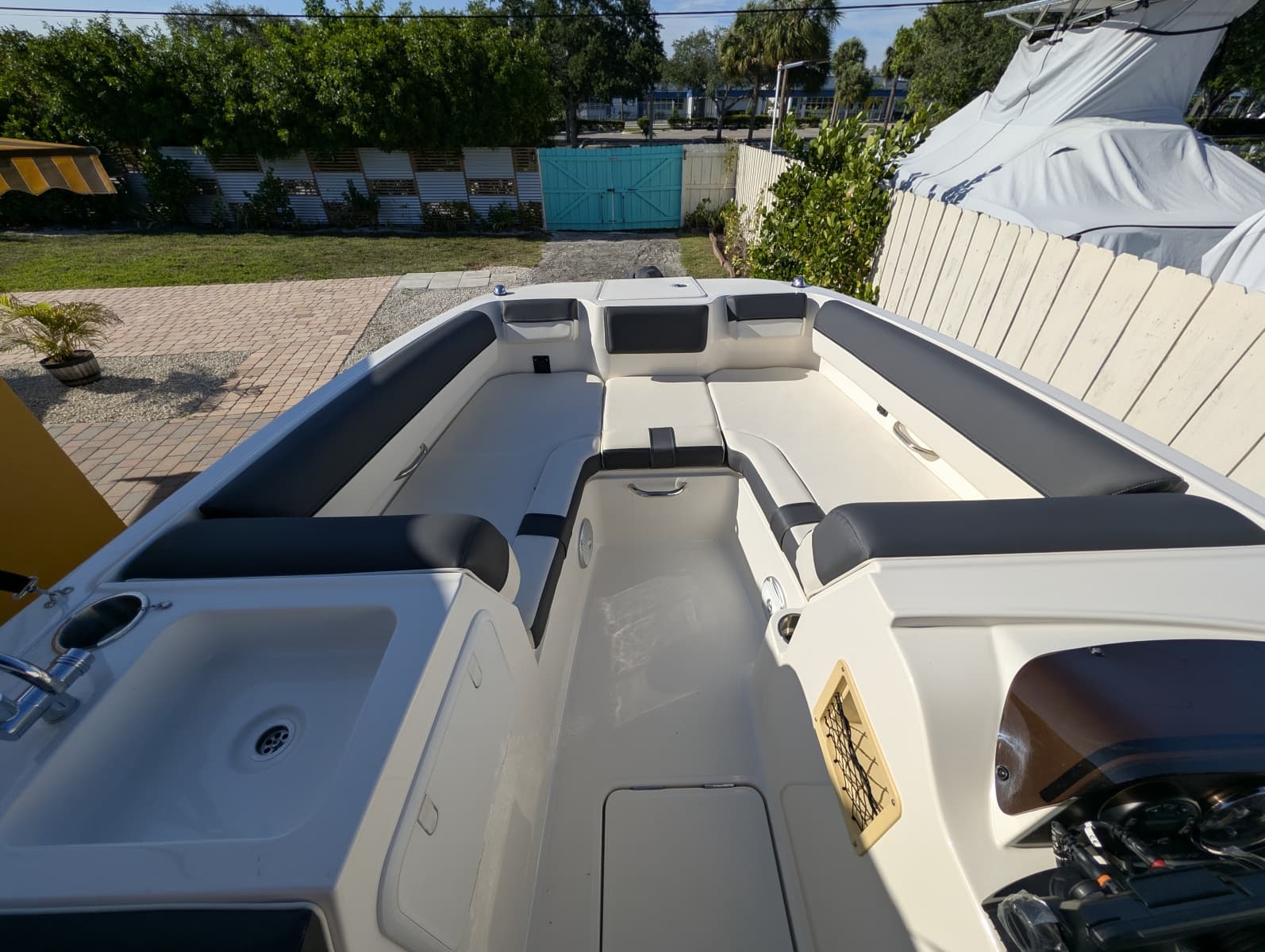 2022 Bayliner DX2000 - Photo 9