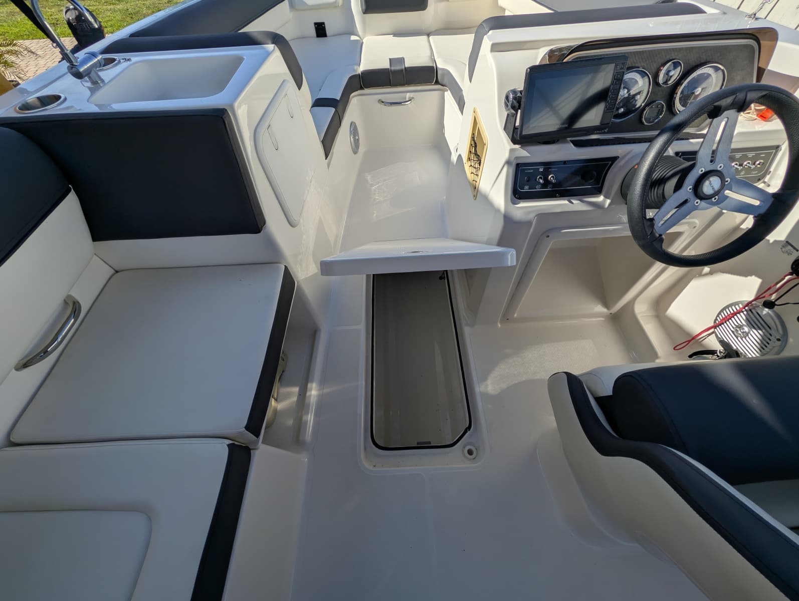 2022 Bayliner DX2000 - Photo 15