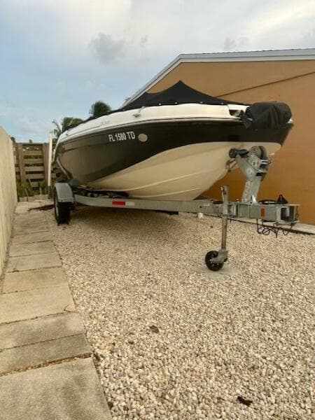 2022 Bayliner DX2000