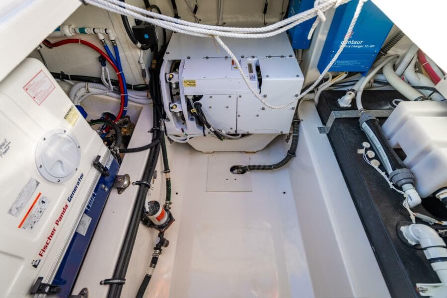 2022 Tiara Yachts 43 LS