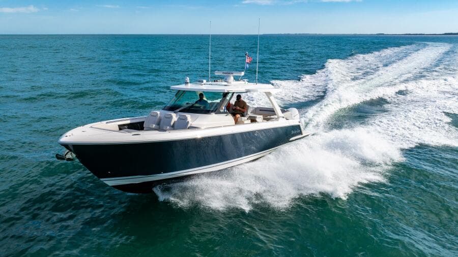 2022 Tiara Yachts 43 LS