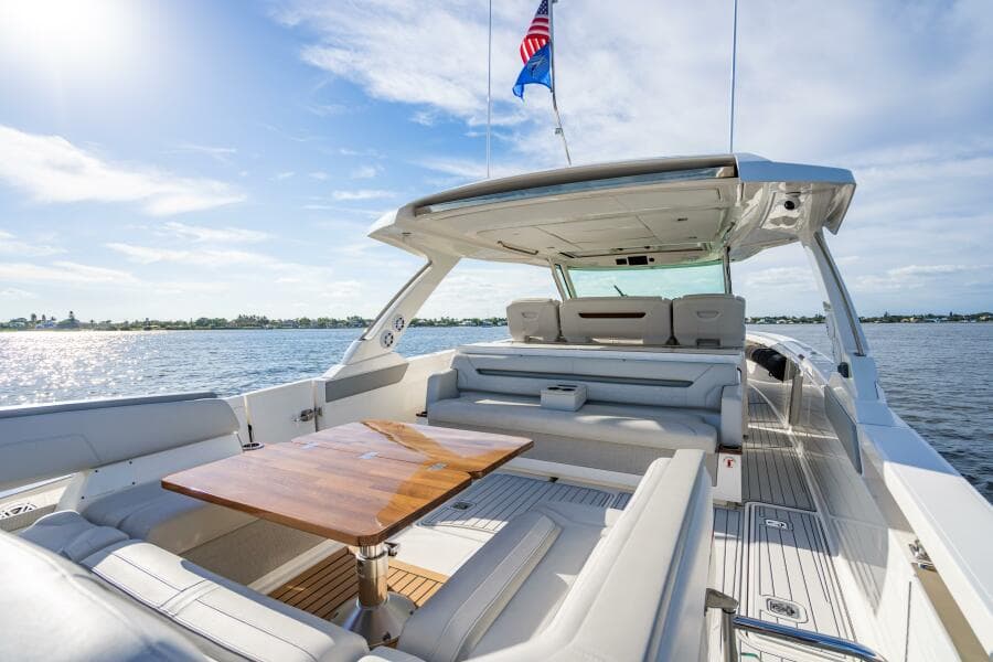 2022 Tiara Yachts 43 LS