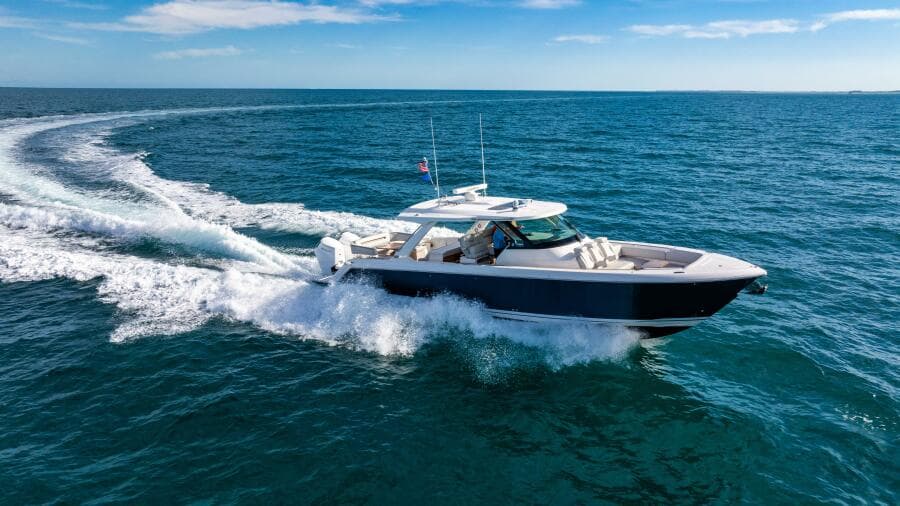2022 Tiara Yachts 43 LS