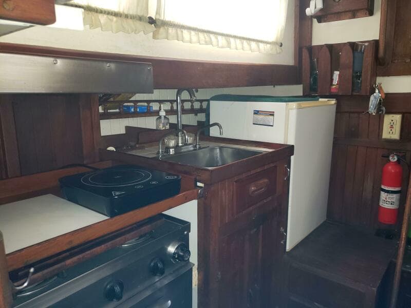 1977 Hardin Sea Wolf Masthead Ketch