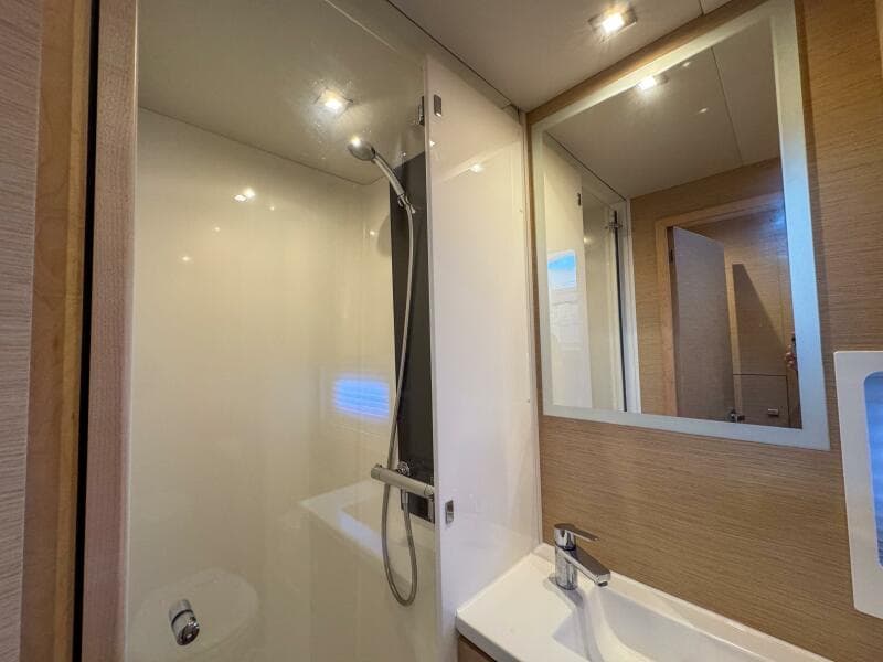 2021 Fountaine Pajot MY44