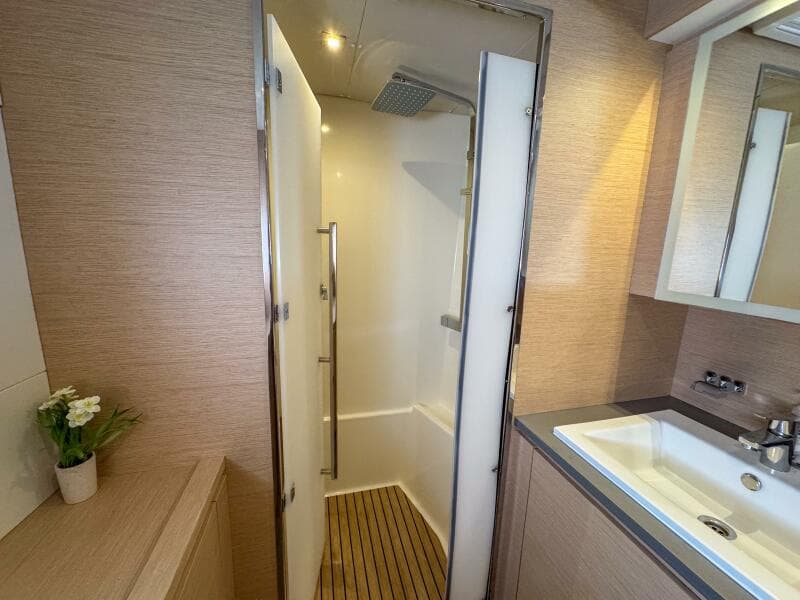 2021 Fountaine Pajot MY44