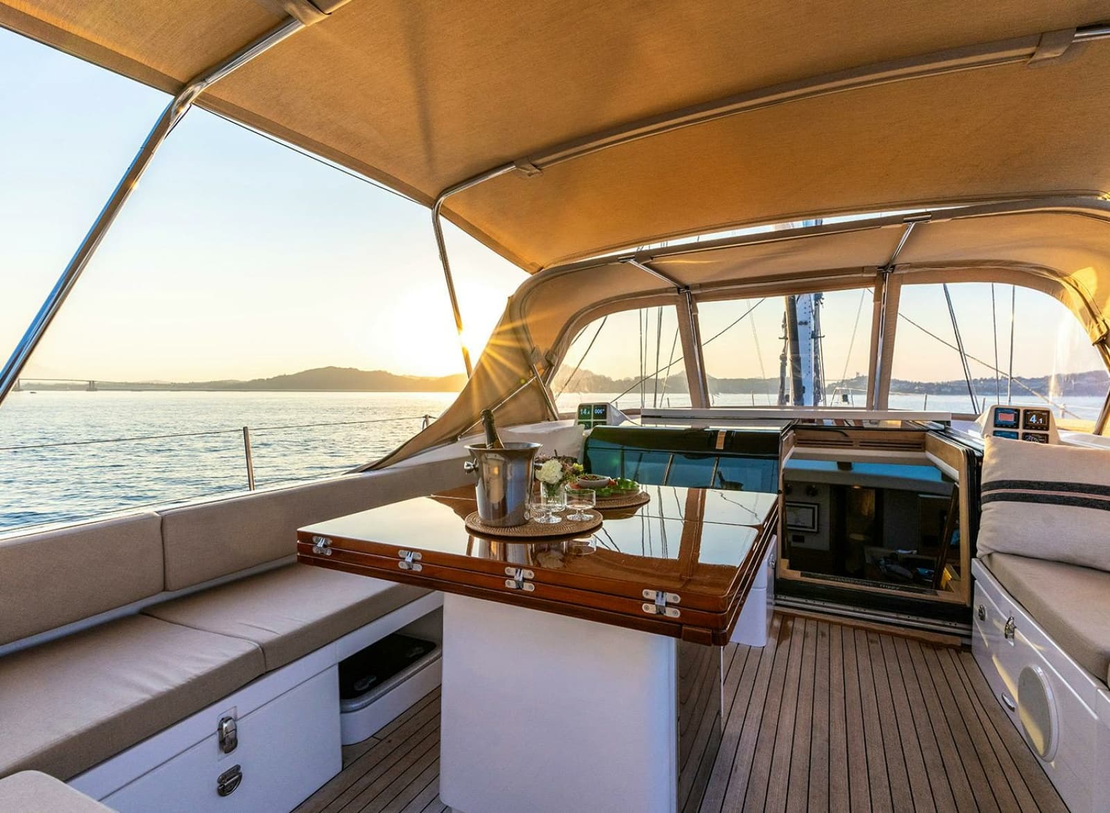 2014 Oyster Yachts Oyster 825 - Photo 20
