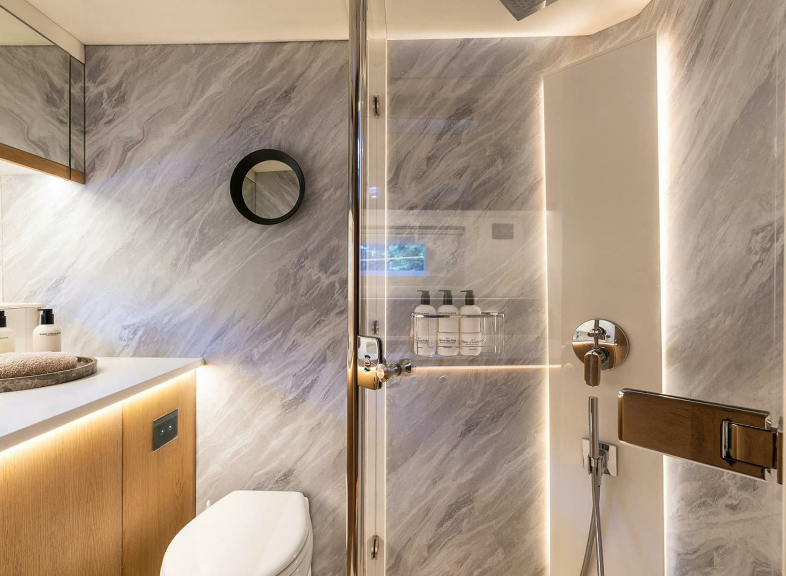 2014 Oyster Yachts Oyster 825 - Photo 37