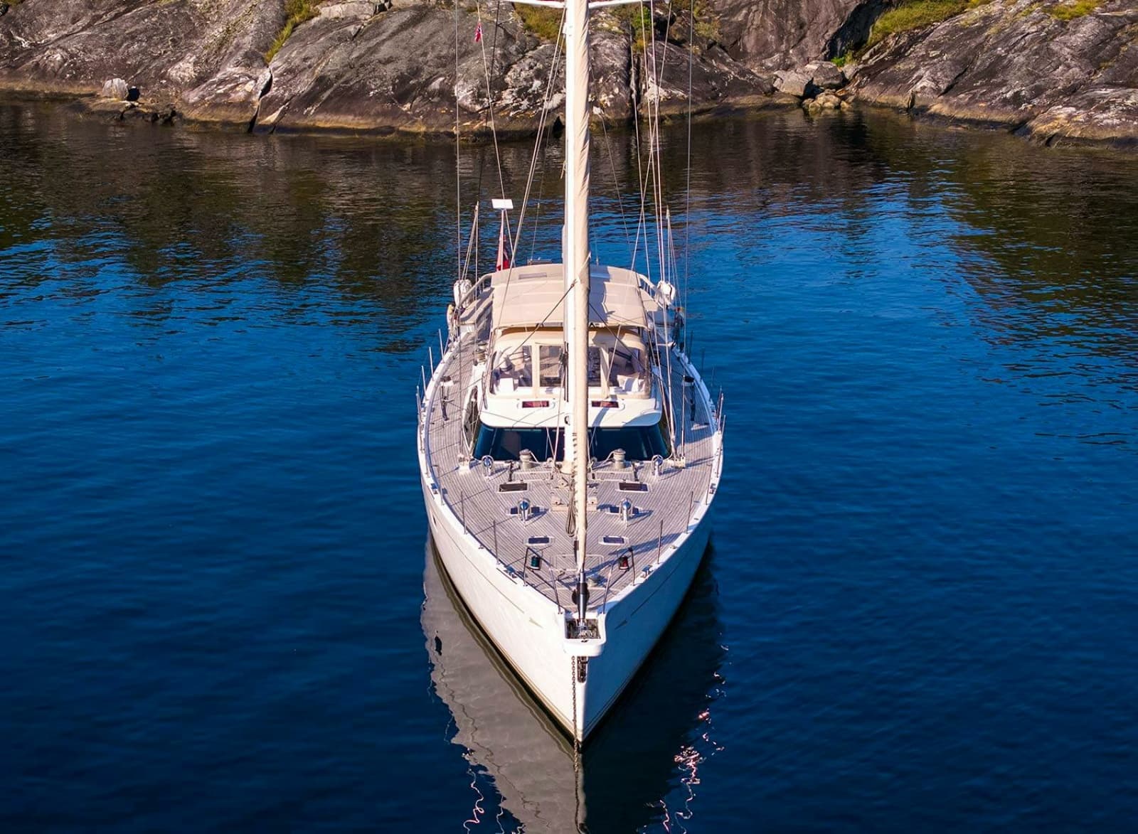 2014 Oyster Yachts Oyster 825 - Photo 10