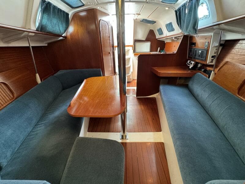 1996 Beneteau Oceanis 321