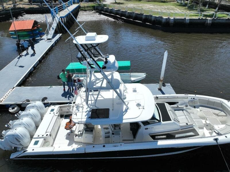 Pursuit 42 - Happy Hour - Exterior Profile