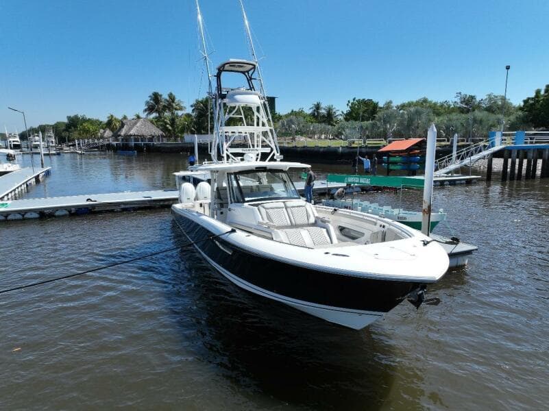 Pursuit 42 - Happy Hour - Exterior Profile