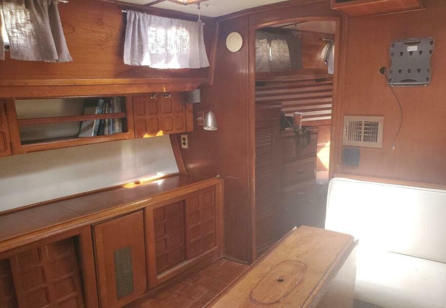 1982 Endeavour 43 CC