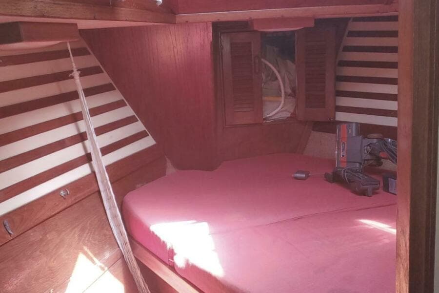 1982 Endeavour 43 CC