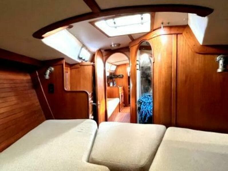 1986 J Boats Masthead Sloop