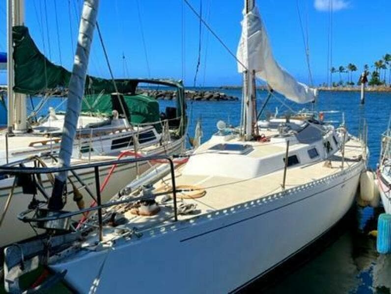 1986 J Boats Masthead Sloop