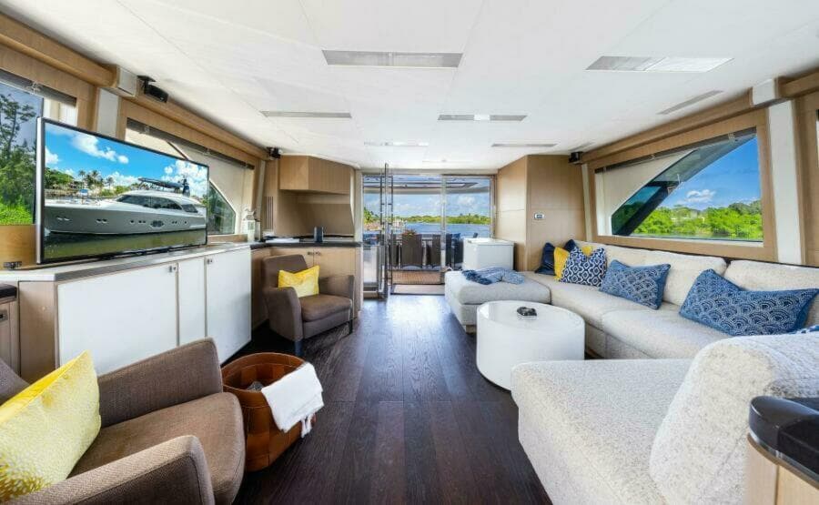 2015 Monte Carlo Yachts MCY86