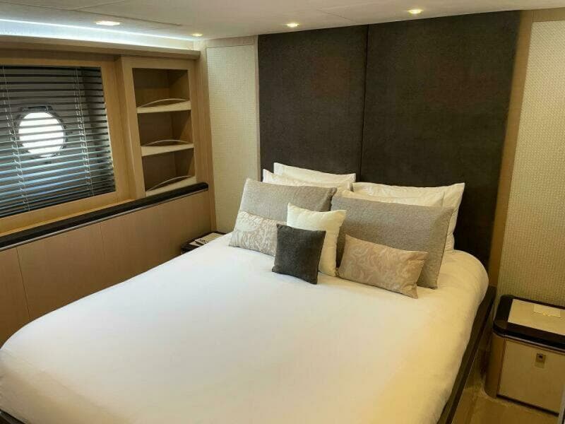 2015 Monte Carlo Yachts MCY86