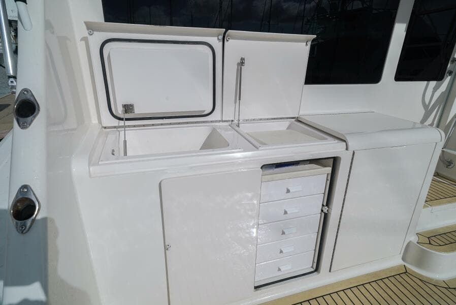 2007 Viking 45 Convertible Bad Habits