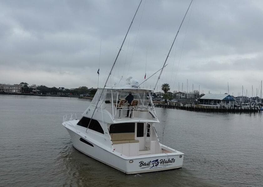 2007 Viking 45 Convertible Bad Habits