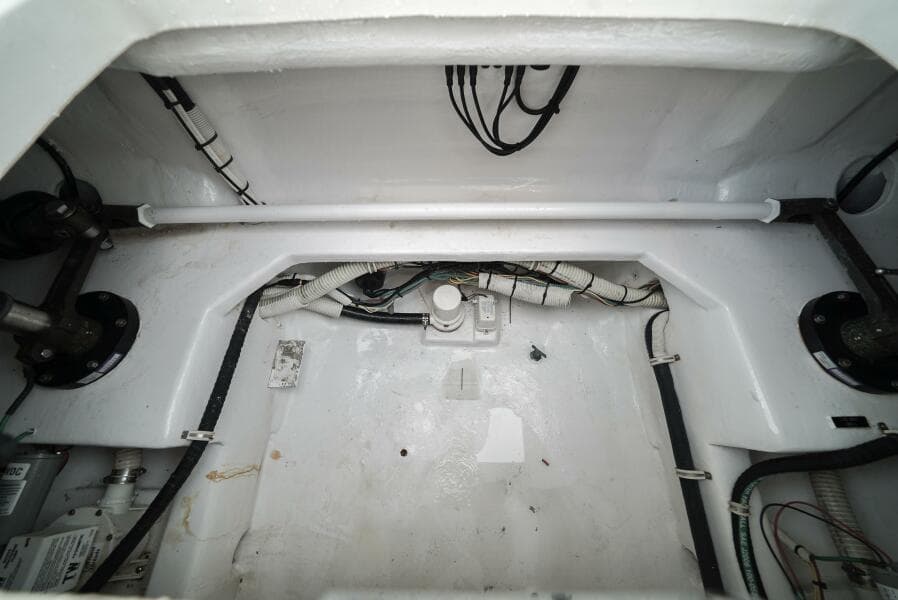 2007 Viking 45 Convertible Bad Habits