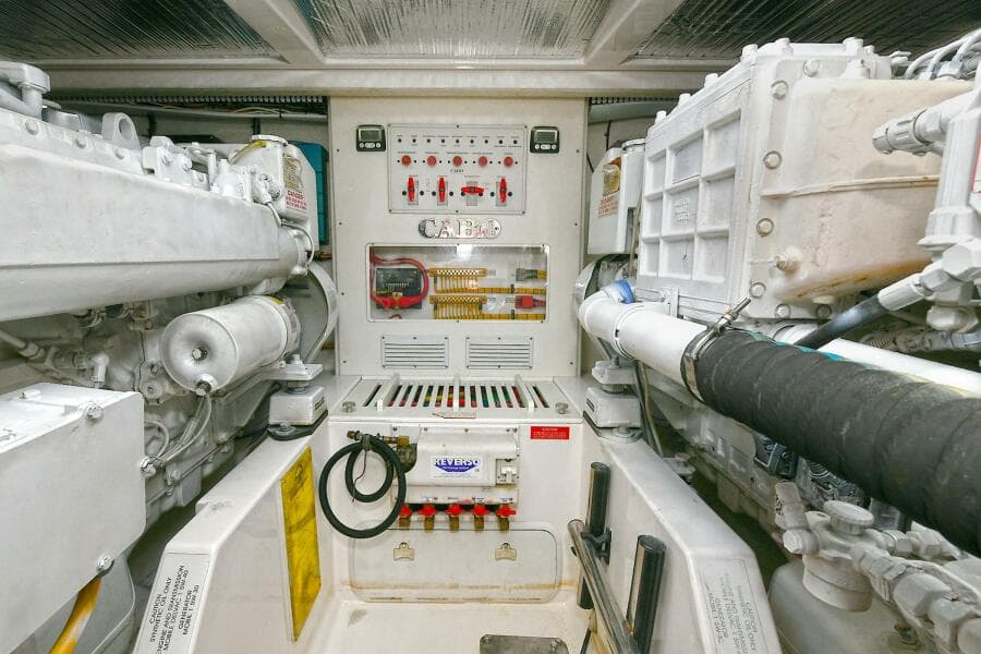 2007 Cabo Express with Tower