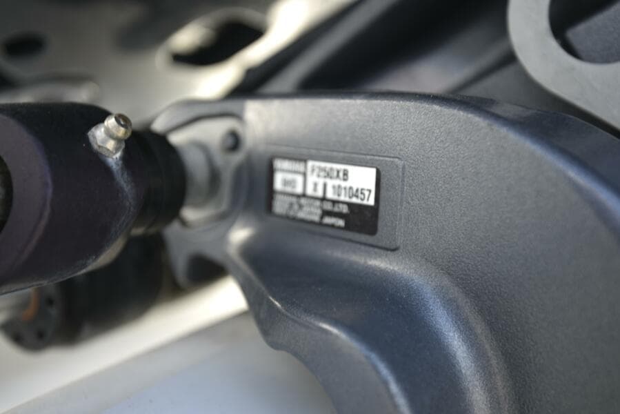 2023 Sea Pro 239 Deep V DLX