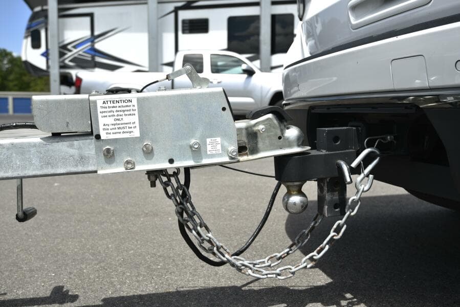 2023 Sea Pro 239 Deep V DLX