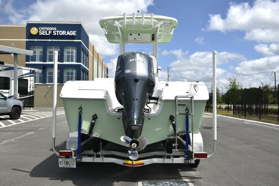 2023 Sea Pro 239 Deep V DLX