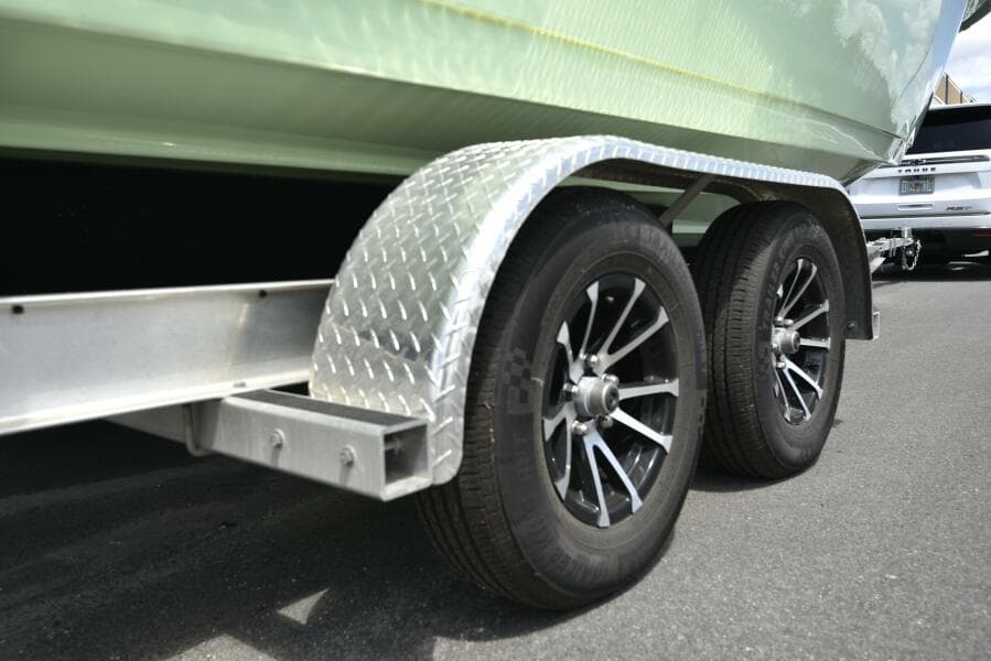 2023 Sea Pro 239 Deep V DLX