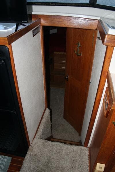 1986 Mainship 40' Double Cabin