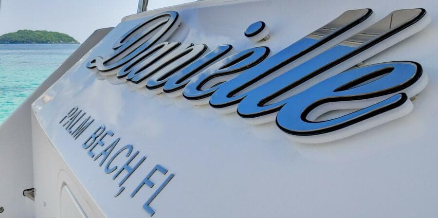 055 Danielle 100' Hatteras 2005   NAME