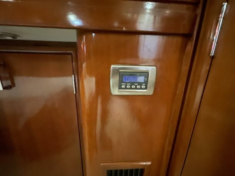 2006 Carver 56 VOYAGER - Photo 17