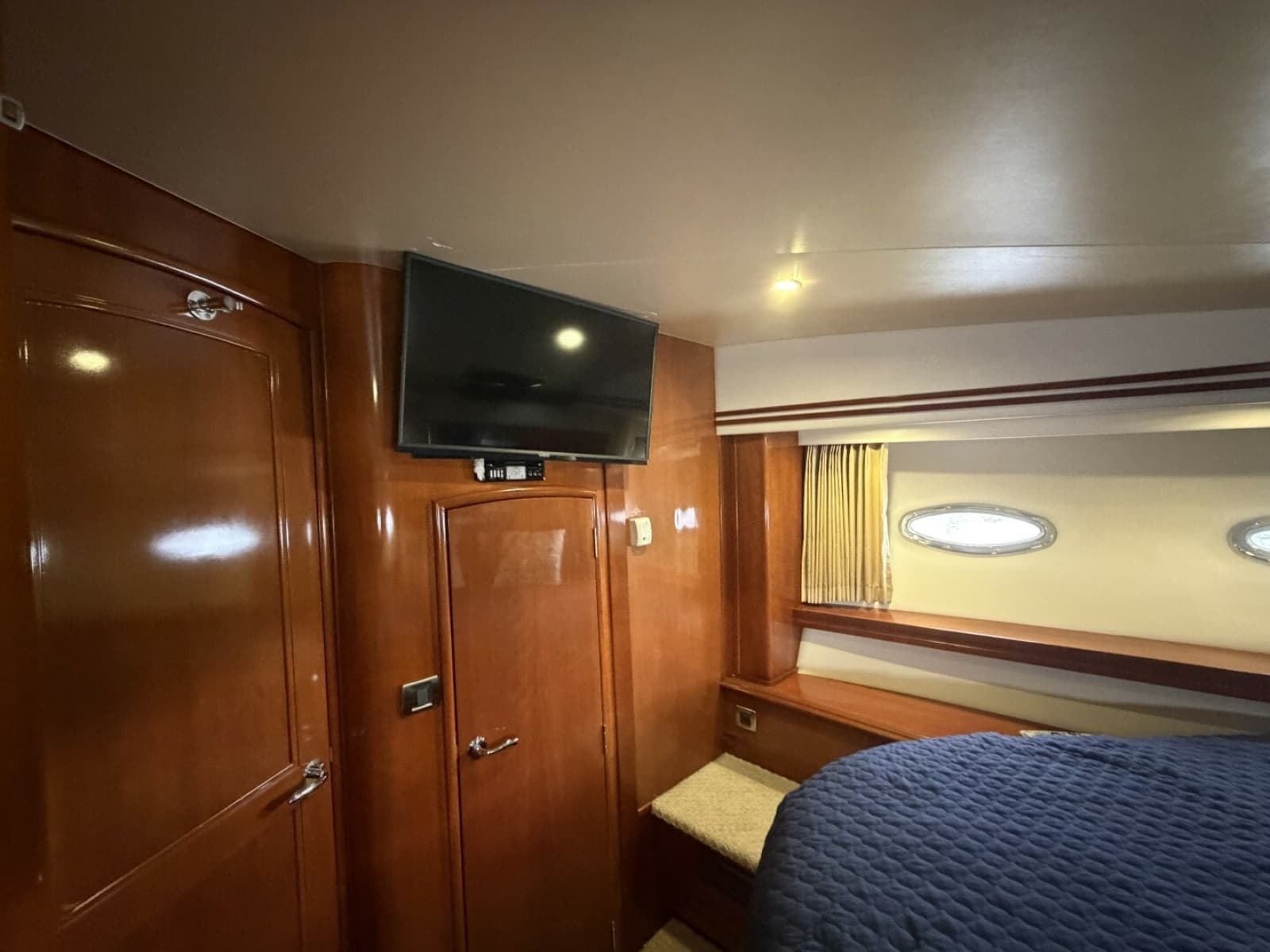 2006 Carver 56 VOYAGER - Photo 79