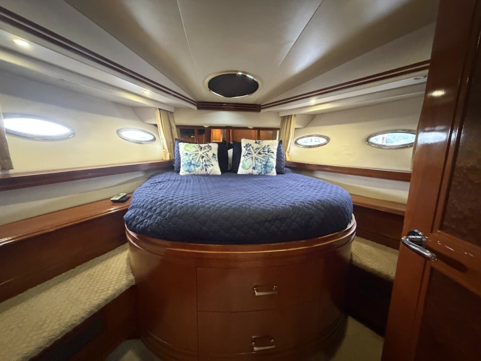 2006 Carver 56 VOYAGER - Photo 77