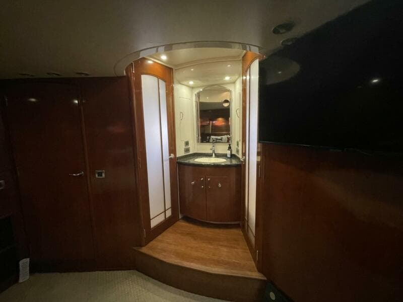 2006 Carver 56 VOYAGER - Photo 18