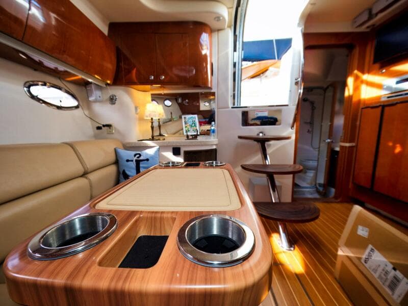 2008 Regal Commodore 4060