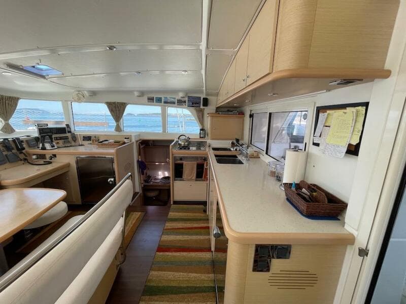 2010 Lagoon  - Photo 24