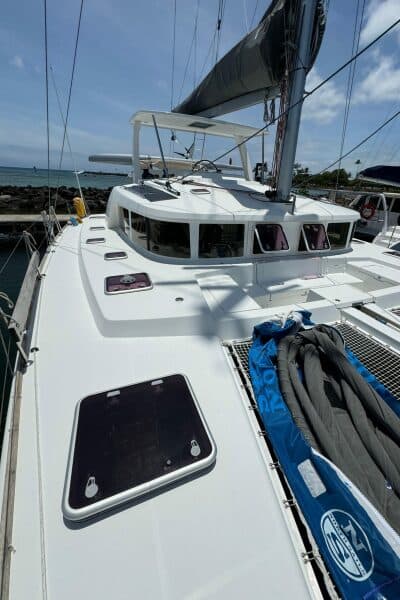 2010 Lagoon  - Photo 10