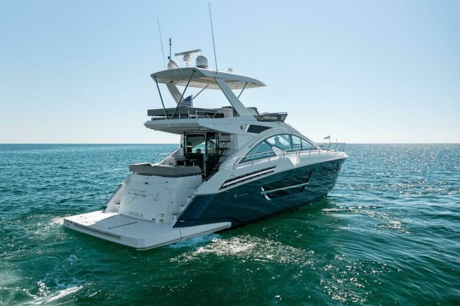 2023 Cruisers Yachts 60 Cantius Fly- Transom