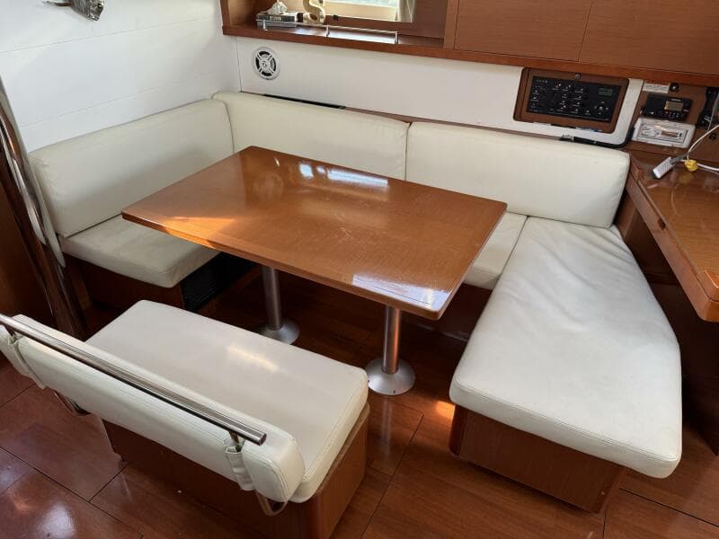 2015 Beneteau Oceanis 45