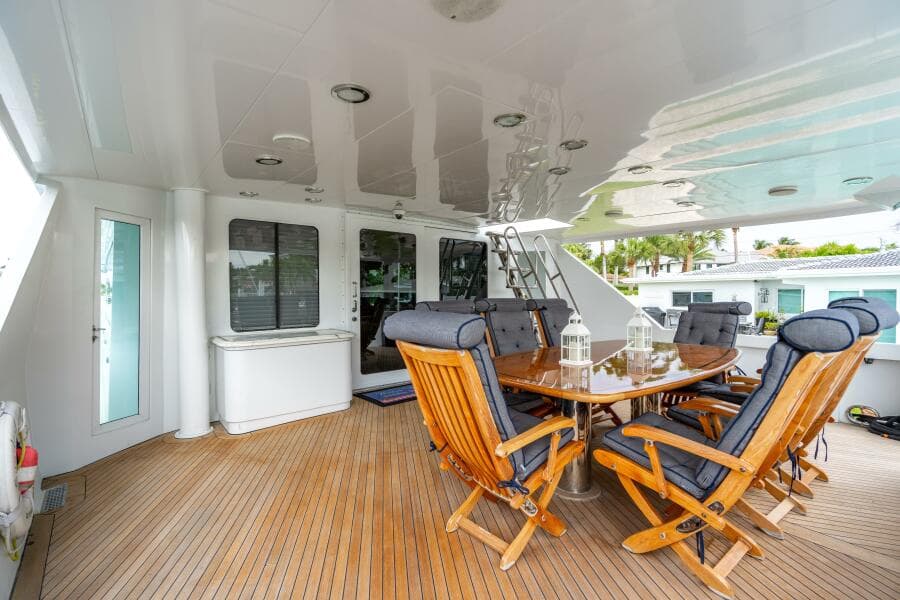 2001 Hatteras 100 Motor Yacht